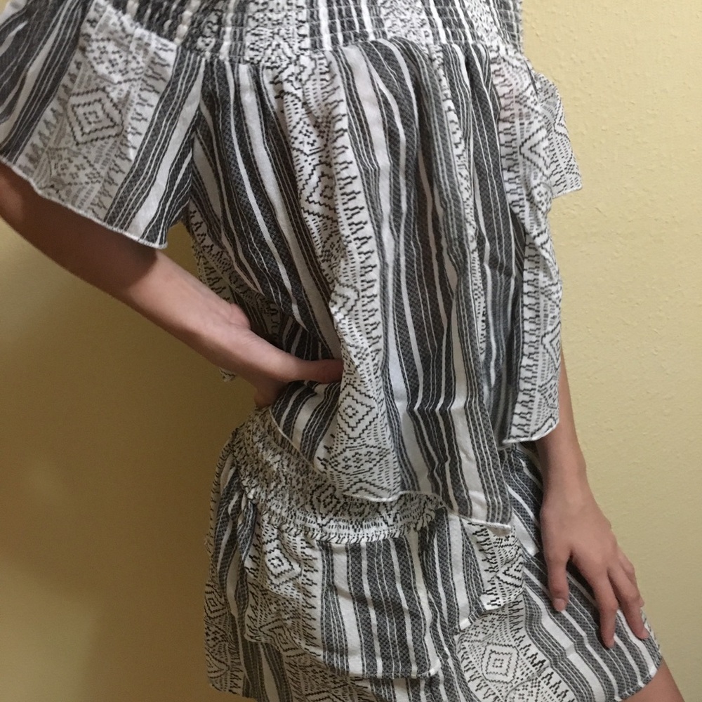 Off-the-shoulder top w/ skirt!!